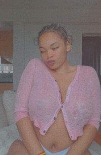 abrianamumu's Offline Chat Room