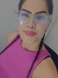 madeline_2014's Offline Chat Room