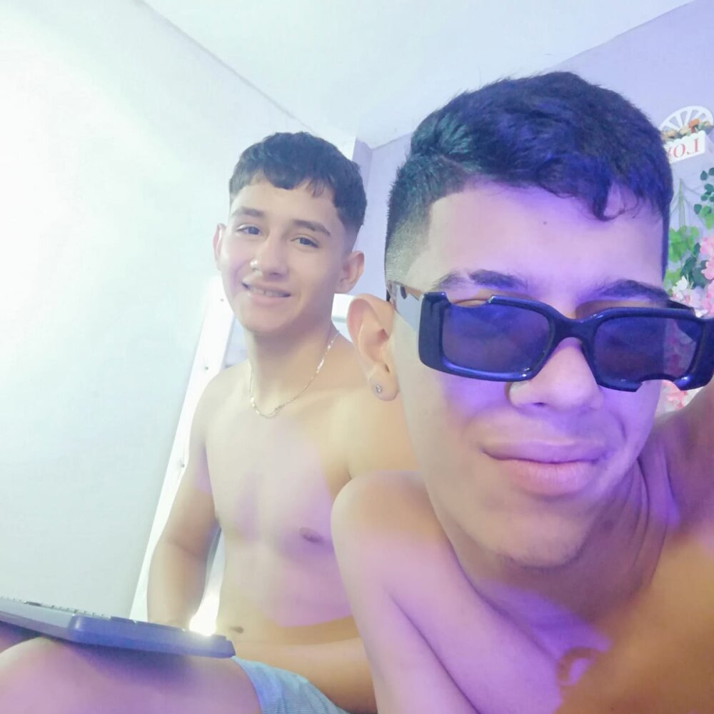 ABEL_AND_JAVI live cam model at StripChat