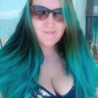 BrittleeBitch's Offline Chat Room