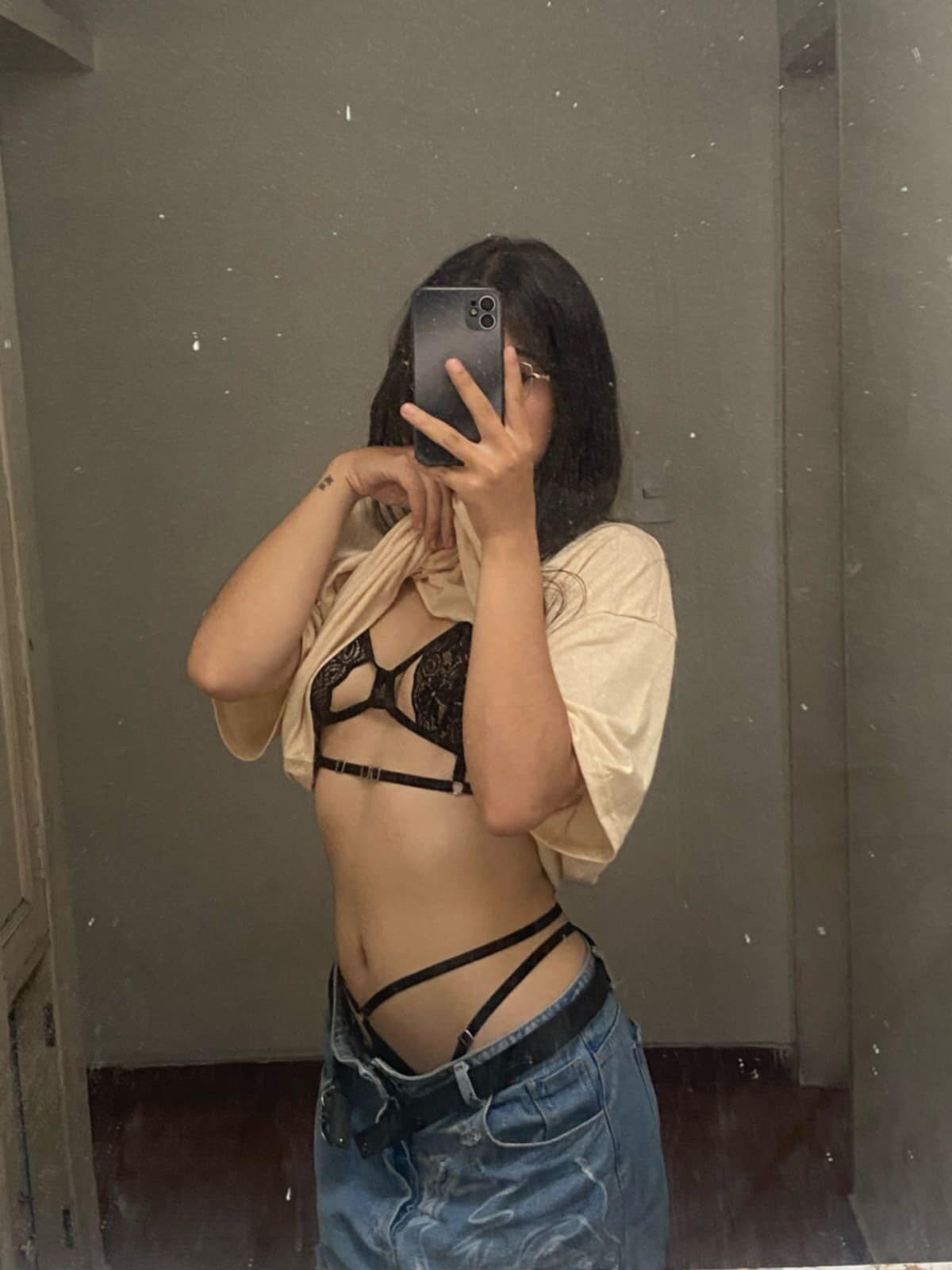 nympho_aliss_robert