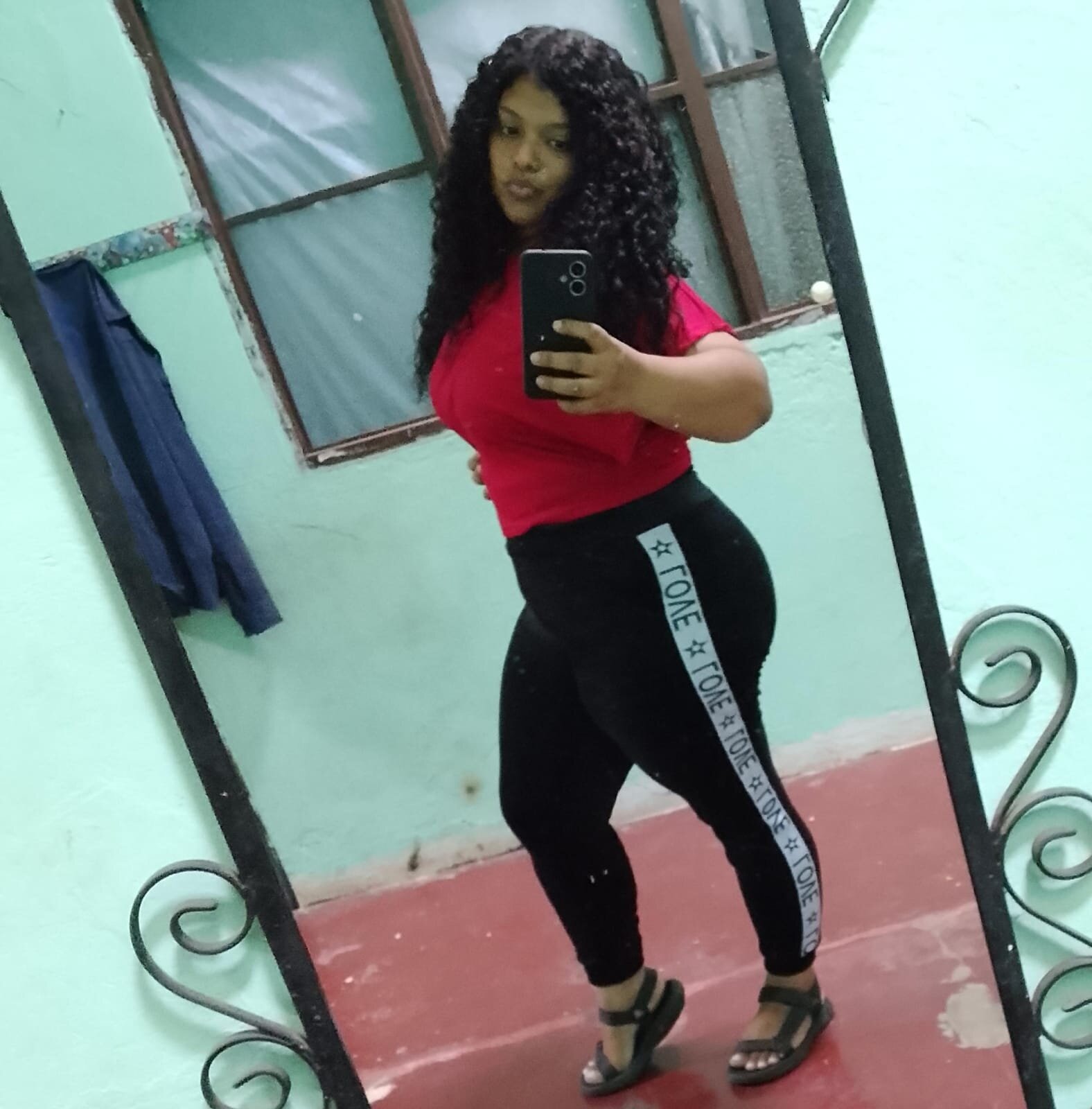cloe_bigasss