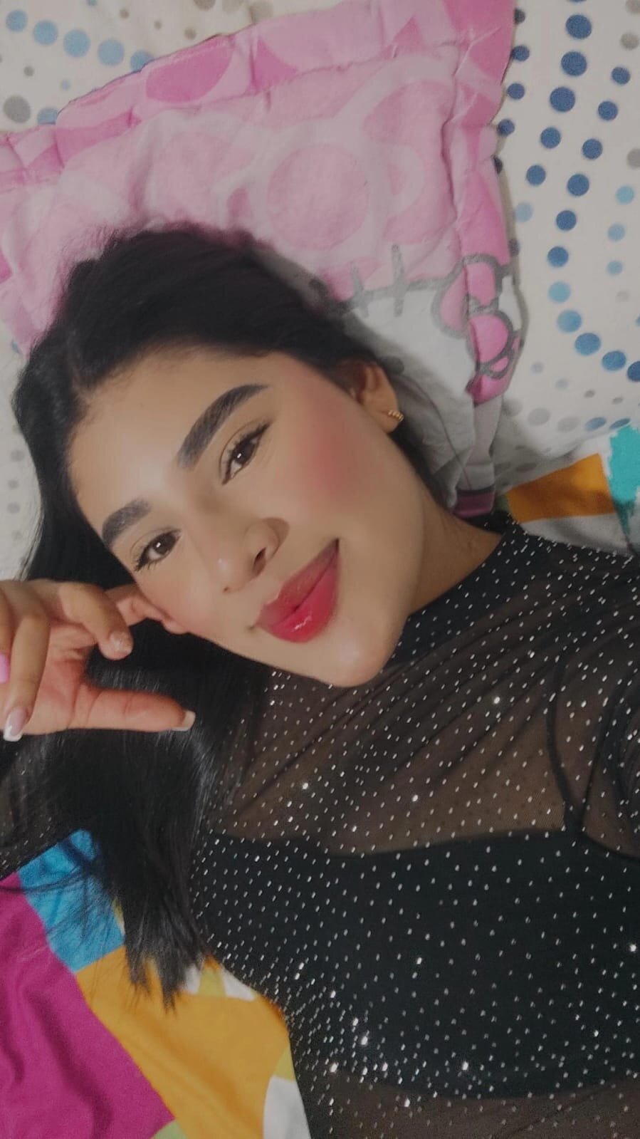 Mia_hills_