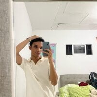 exoticcock9Inchests's webcam live show