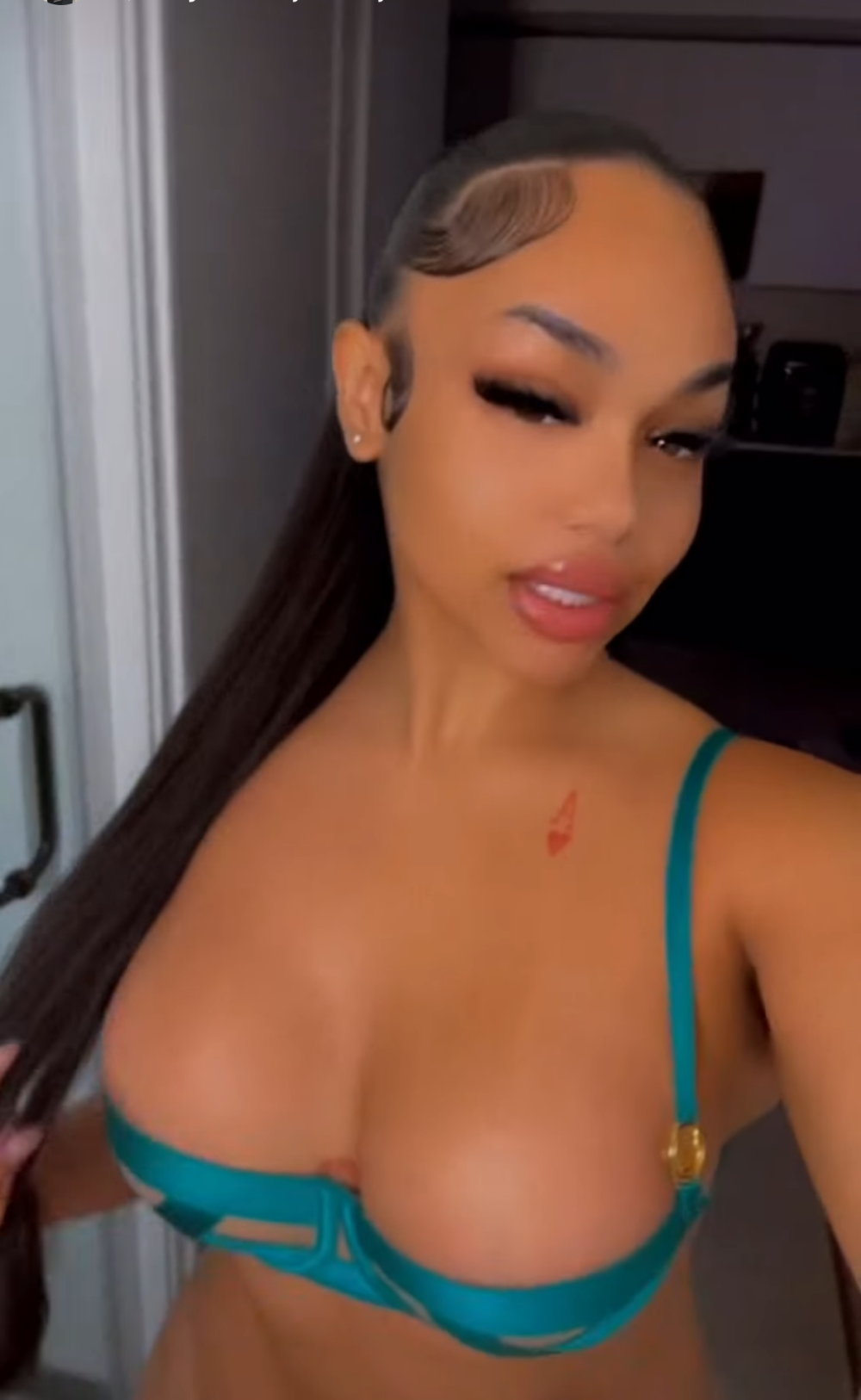 chloeslutbaby profile