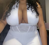 brandybigboobs' Offline Chat Room