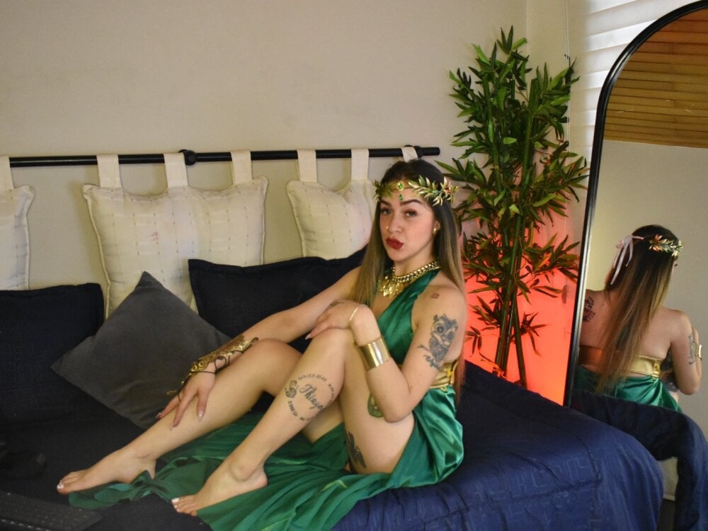 stripchat Violetta_afrodit Live Webcam Featured On elivecams.com
