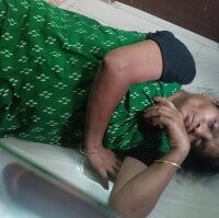 hot-naina4's webcam live show