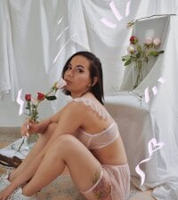 valerie_becket's Offline Chat Room