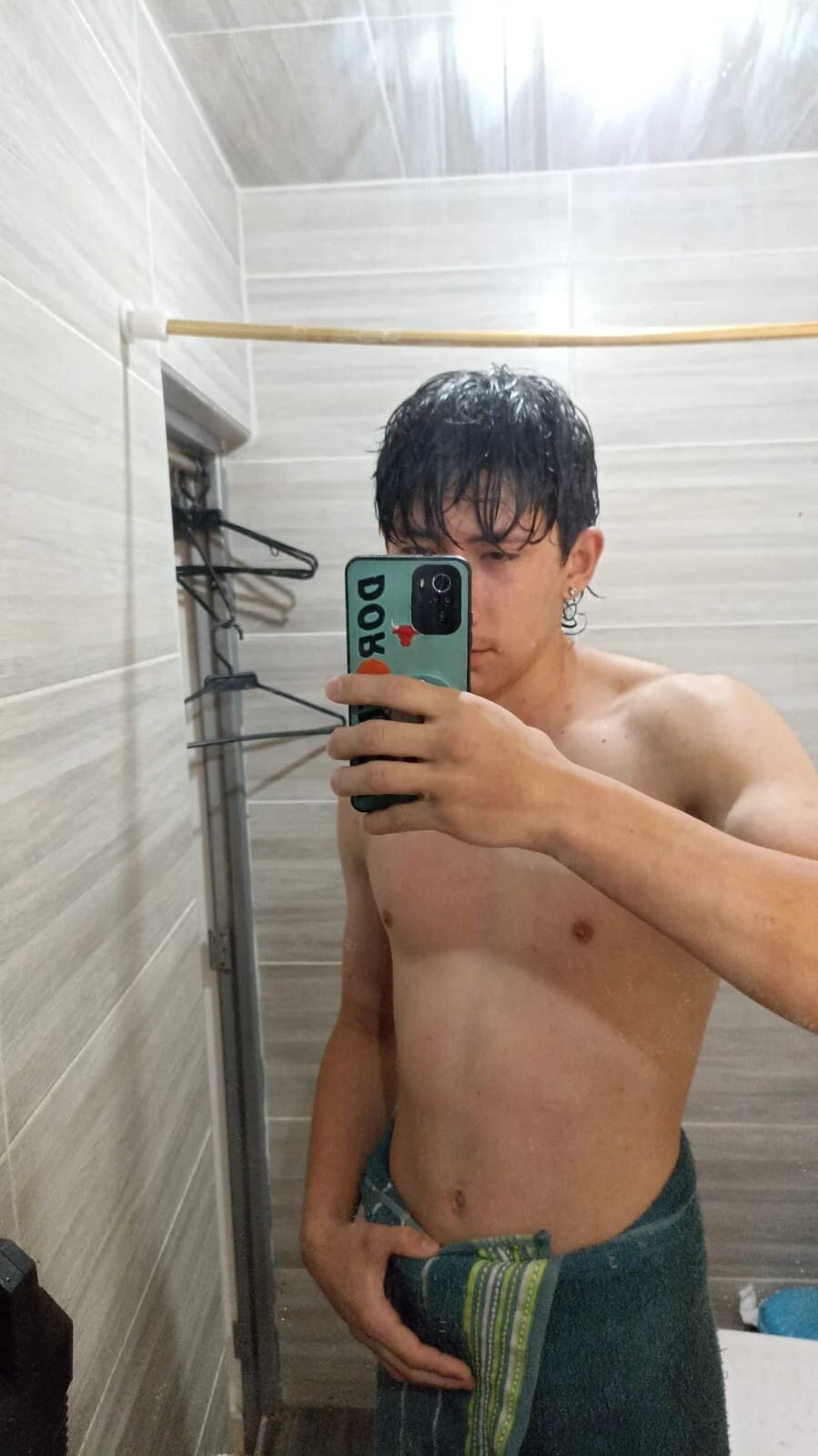 bitch_and_aron01