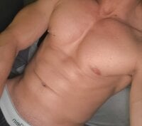 Realfitness1's webcam live show