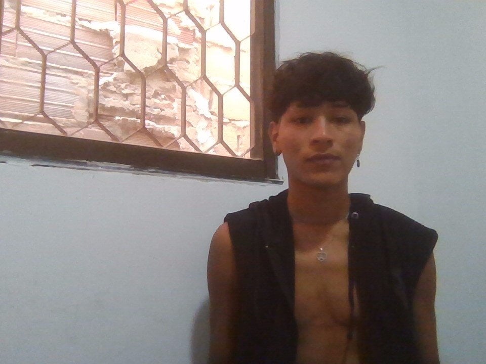 skininy_Bigdick18 profile