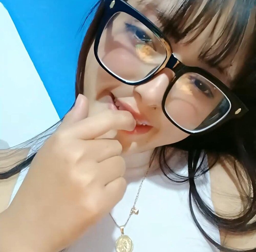Alara_moon profile