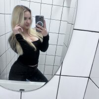 Lolly_Tina's Offline XXX Chat