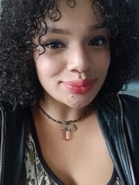 nataly_taylor1's Offline Chat Room