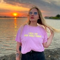 Ashley_Rous' Offline Chat Room