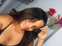 latinapussybitch's Offline Chat Room