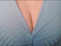 Hot_Melonss_'s Offline XXX Chat