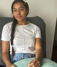 Offline chatovací místnost alisha_hotter