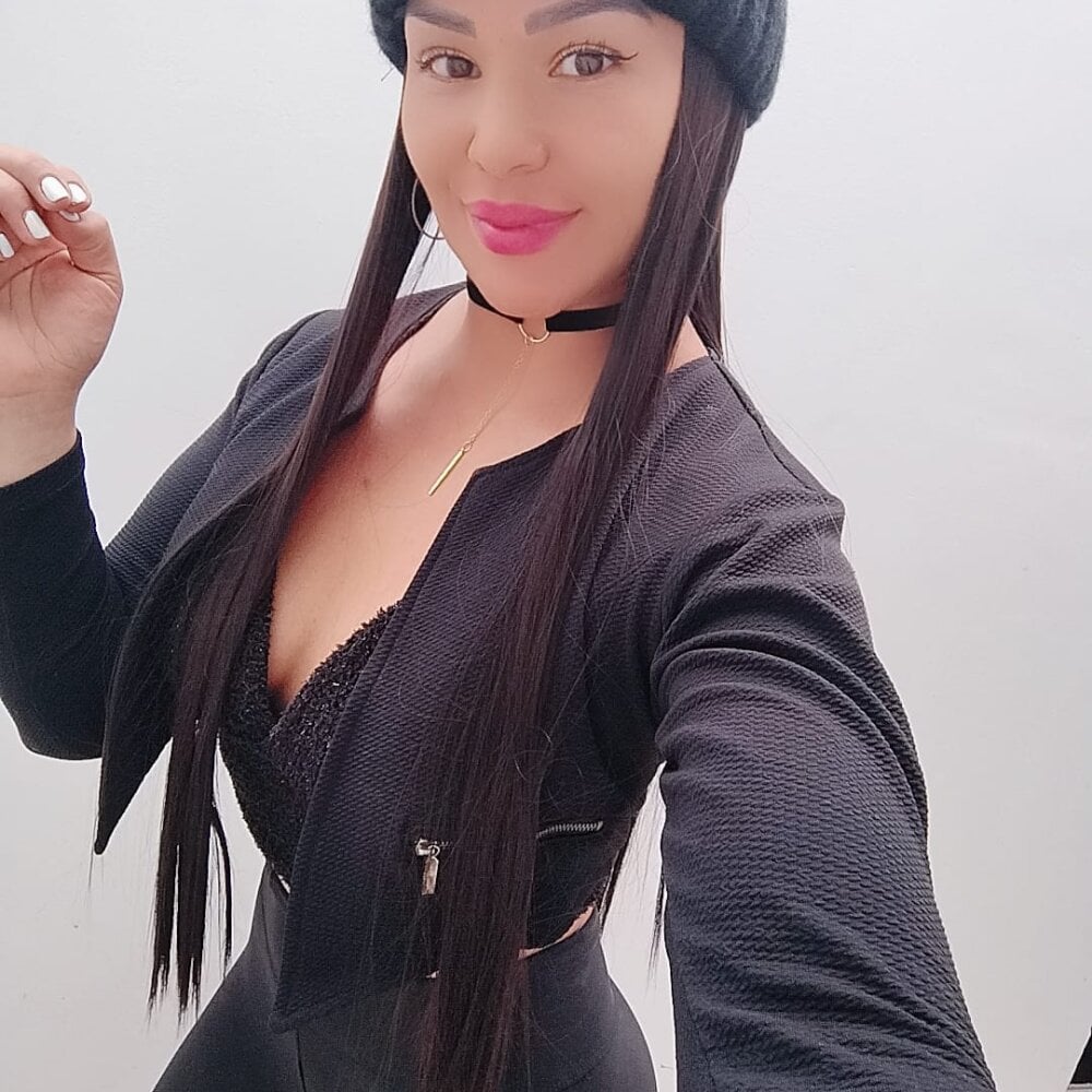 shannon_kane_ live cam model at StripChat