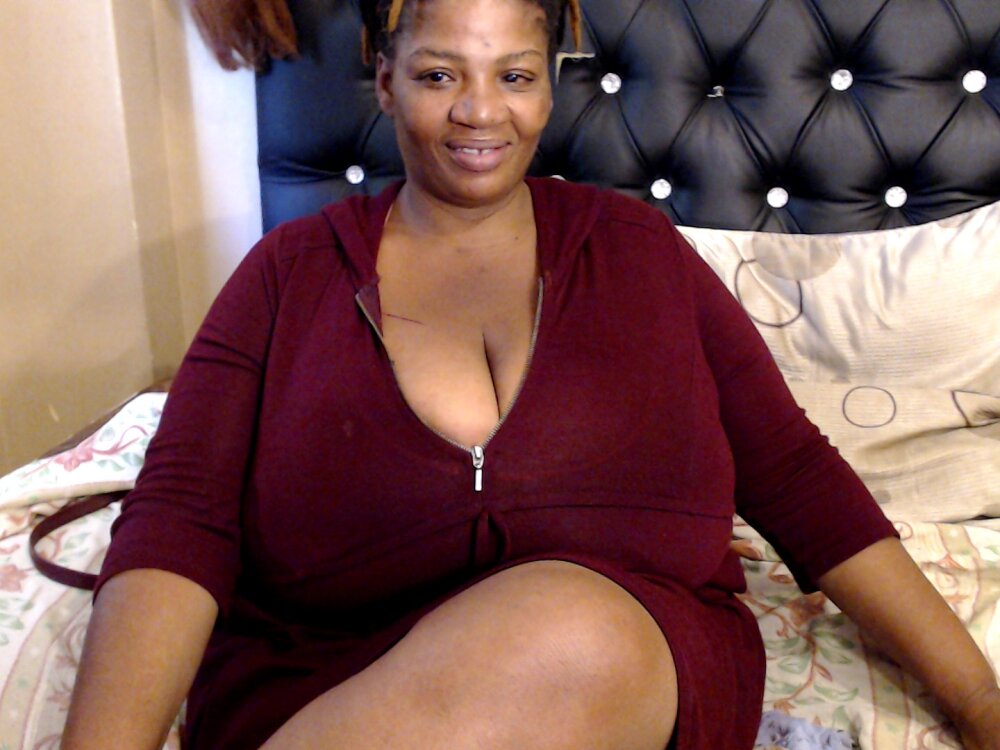 tinagiantxx 🛫 live webcam