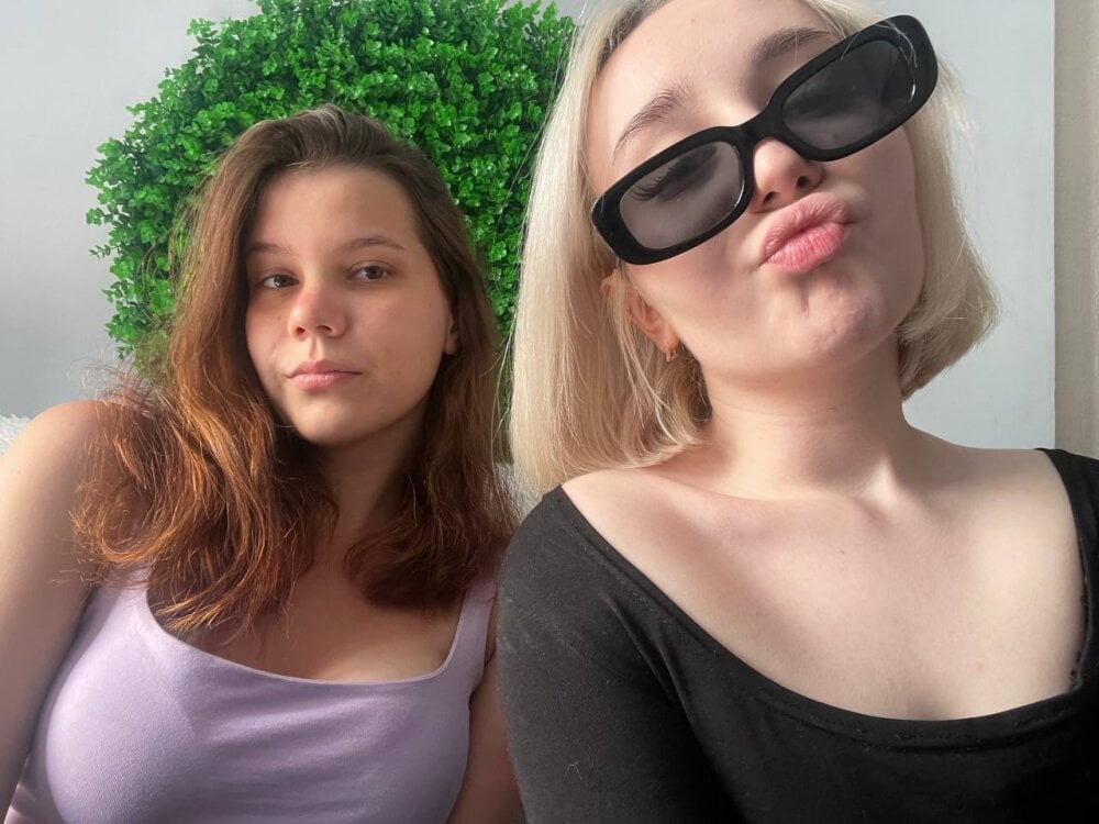 Live sex webcam photo for HollisAlman #279760326