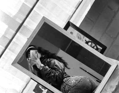 Zoe_adams_bms Female Deepthroat Adult Cam