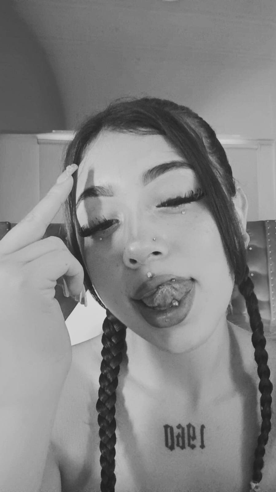emmily_m1_