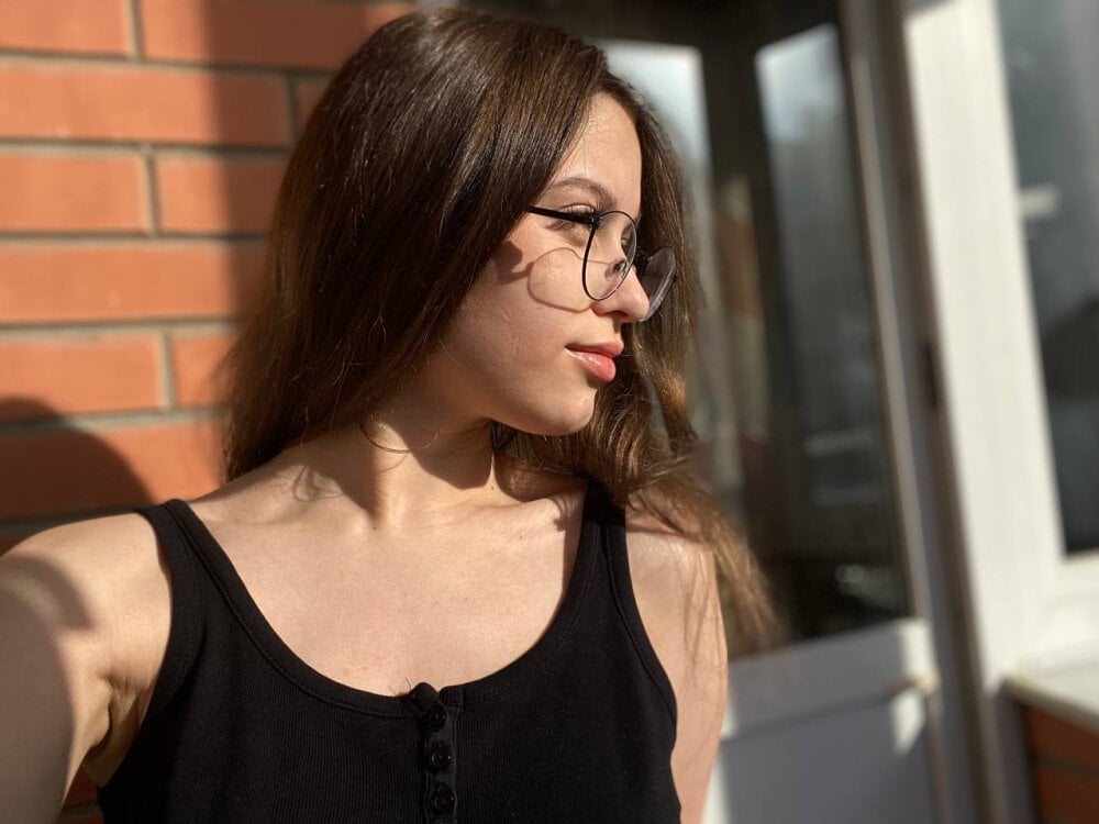 SaryWhite profile