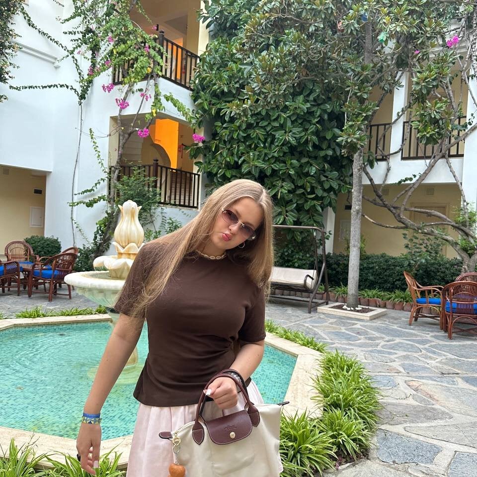 amateursex-livecam.com sherlygorelli livesex profile in in-your-two-heads cams