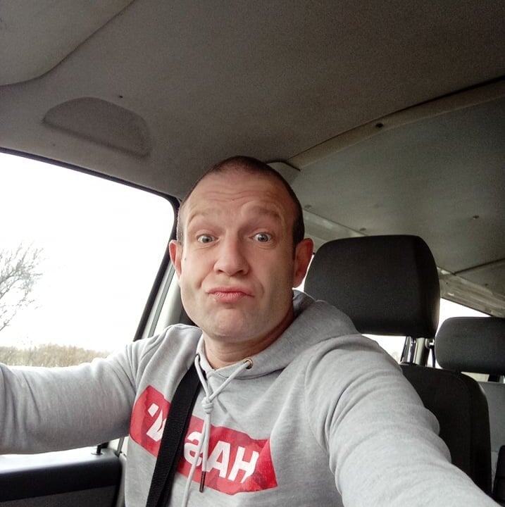 Salaazar88's Offline XXX Chat