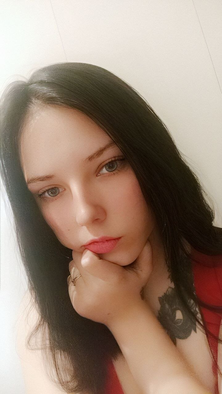 LeWWiSs_