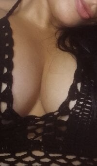 april_0066's webcam live show