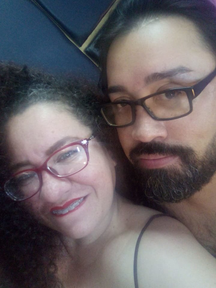alexa_and_levi's Offline Chat Room