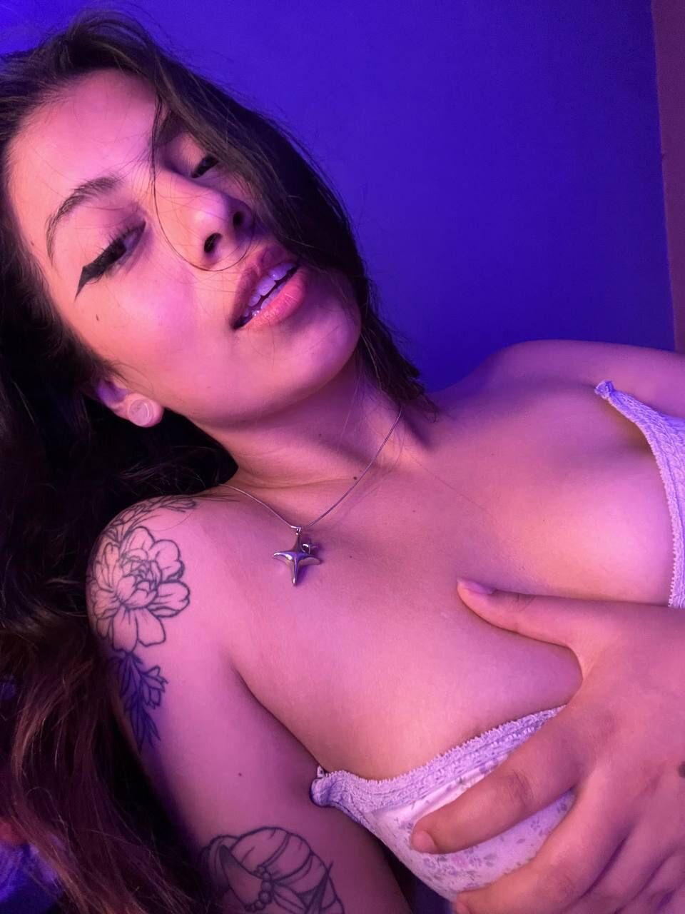 Loren_x