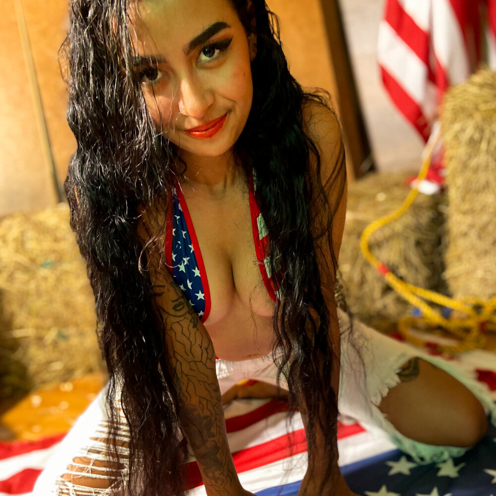 Live sex webcam photo for AntonellaQueen #287254721