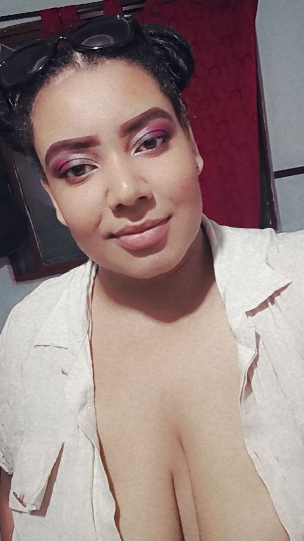 Cataleya_bigbotty