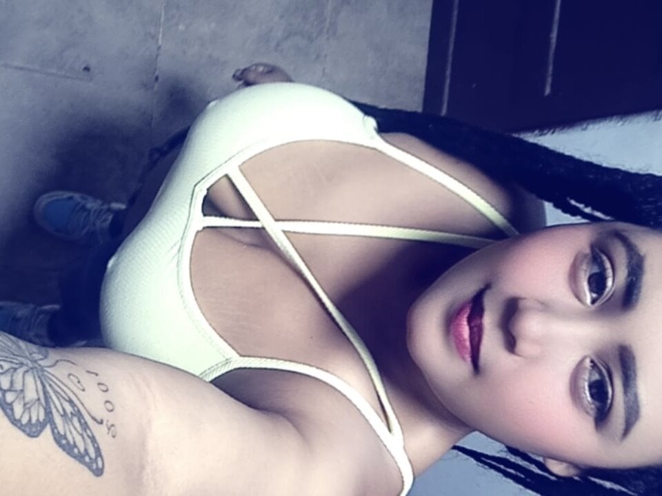 kiiaraa_ from stripchat