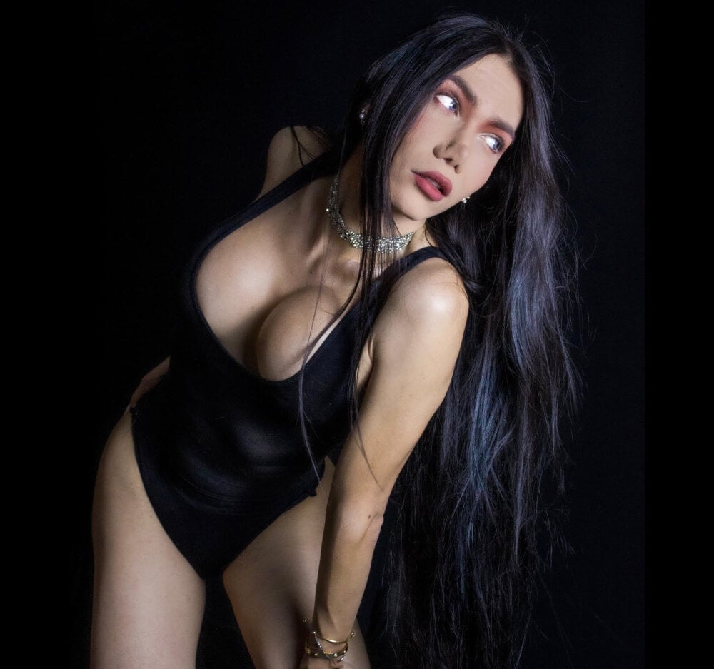 Chatroom XXX en direct de hellendollxxx