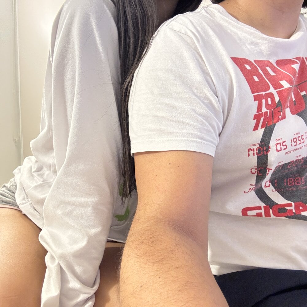 couplelove543's Offline Chat Room