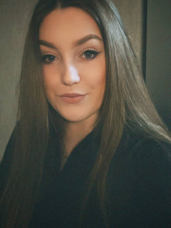 Live sex webcam photo for Cora_Mar #287123234