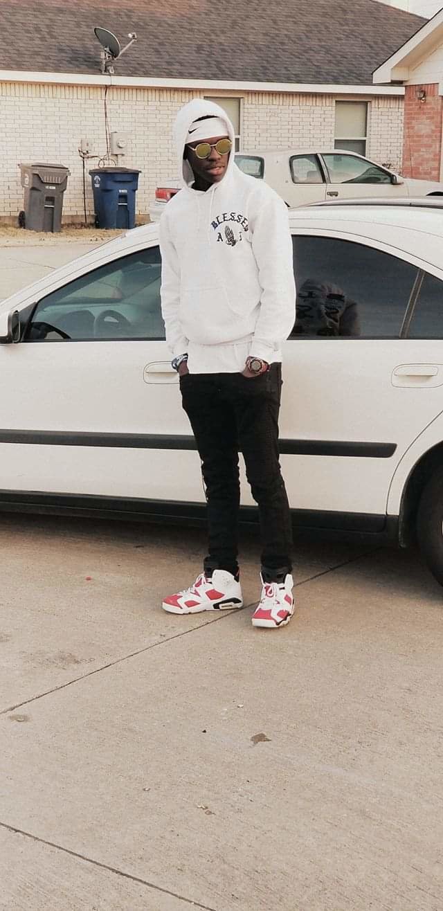 YoungMUTOMBO