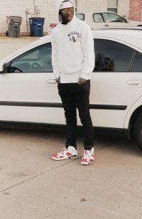 YoungMUTOMBO's webcam live show