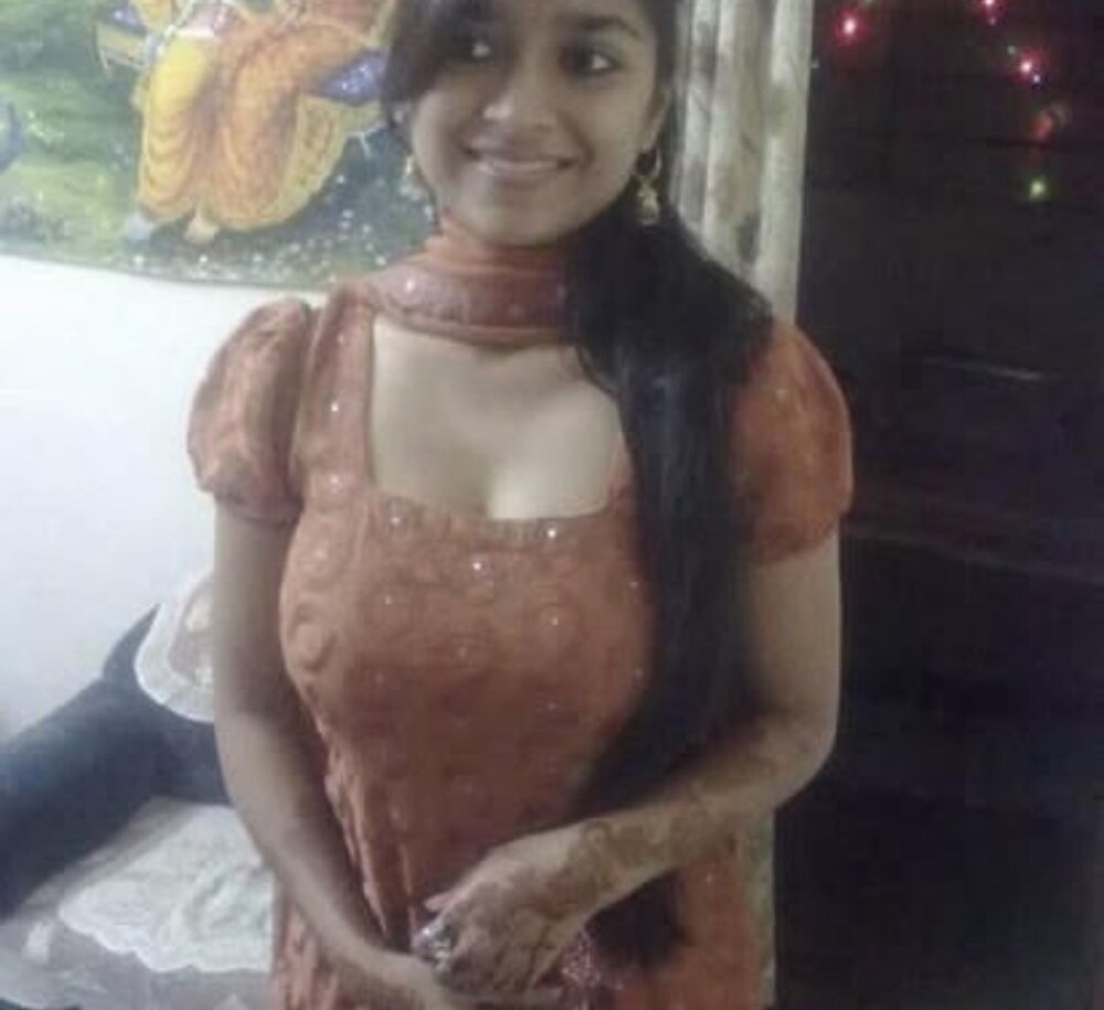 livesexasiancams.com nooraurax livesex profile in trimmed cams