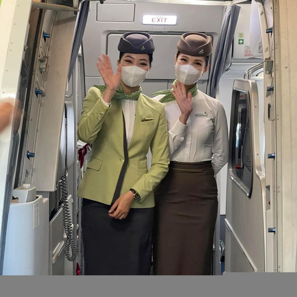 Mono-Stewardesss' Offline XXX Chat