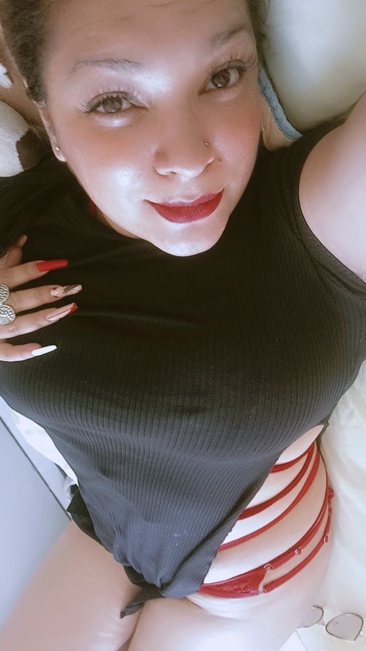 Luzzy_hott