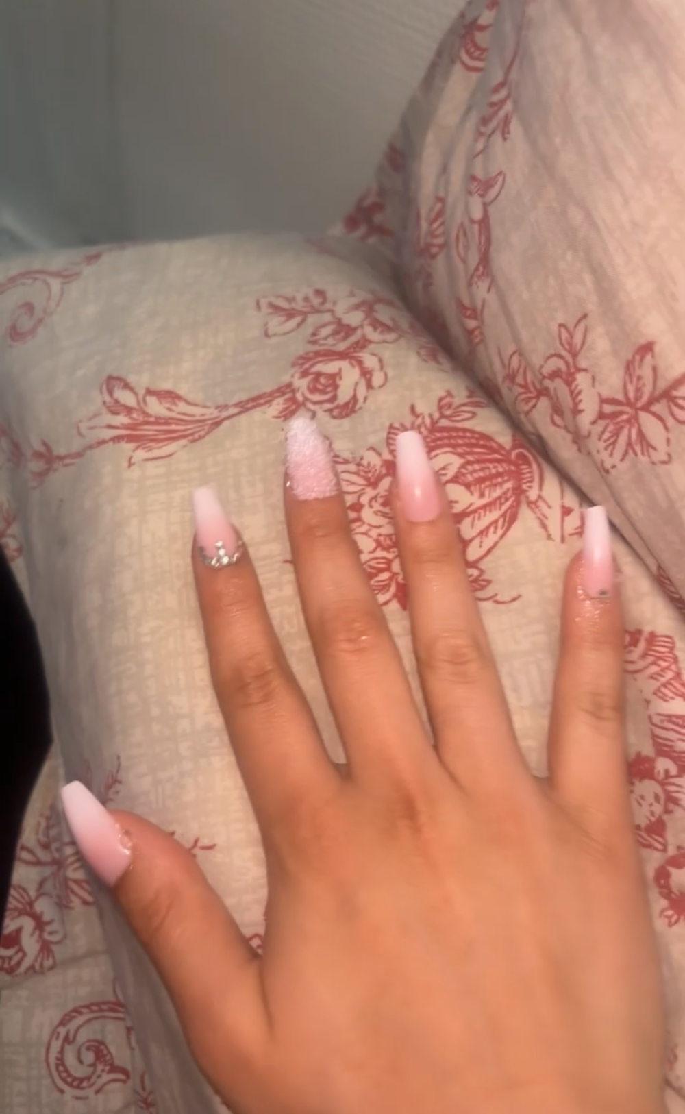 دردشة amelieee123 الجنسية دون اتصال