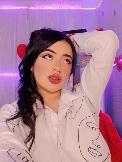 Kristin_Ramirez on StripChat