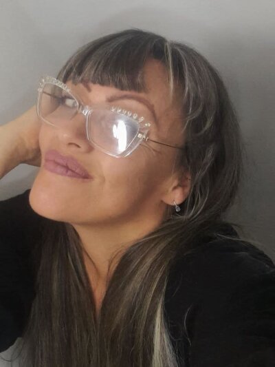 Chloe_74