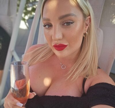 barbietron from stripchat